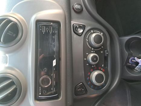 FIAT Uno 1.0 4P FLEX EVO VIVACE CELEBRATION, Foto 12