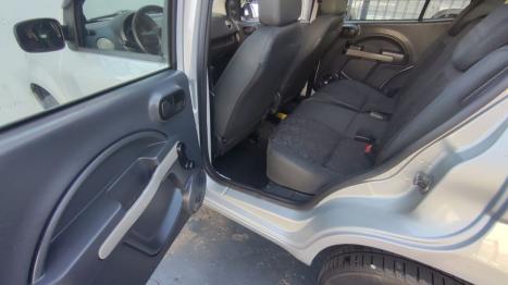 FIAT Uno 1.0 4P FLEX VIVACE, Foto 8
