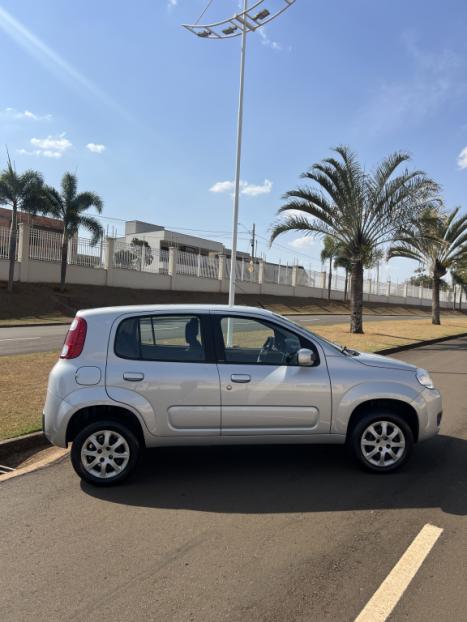 FIAT Uno 1.0 4P FLEX EVO VIVACE CELEBRATION, Foto 6