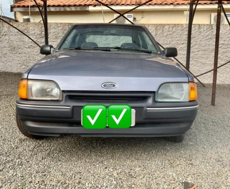 FORD Escort 1.6 GHIA, Foto 1