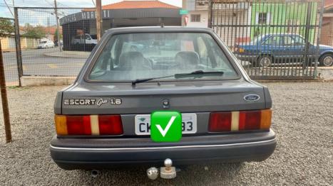FORD Escort 1.6 GHIA, Foto 2