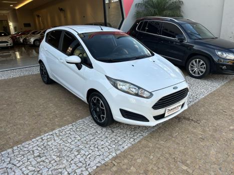 FORD Fiesta Hatch 1.5 16V 4P S FLEX, Foto 6