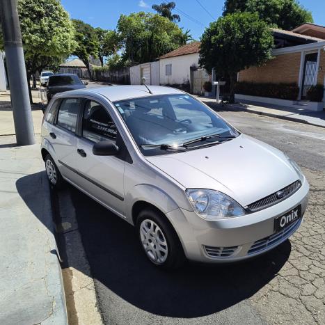 FORD Fiesta Hatch 1.6 4P FLEX, Foto 4