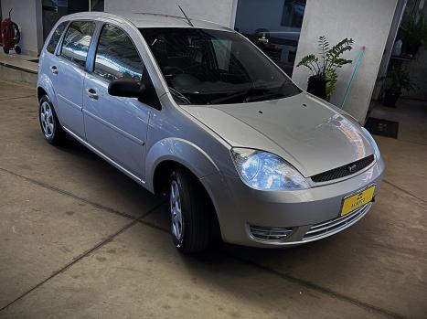 FORD Fiesta Hatch 1.6 4P, Foto 2