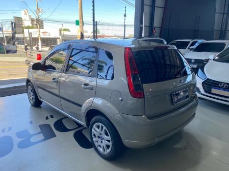FORD Fiesta Hatch 1.6 16V 4P SE FLEX, Foto 5