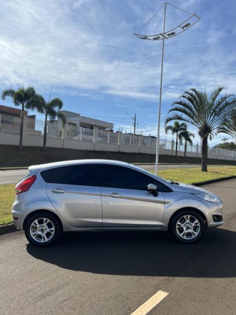 FORD Fiesta Hatch 1.6 16V 4P SE FLEX, Foto 6