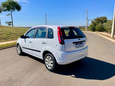 FORD Fiesta Hatch 1.0 4P FLEX, Foto 3