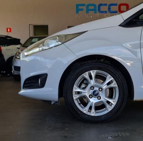 FORD Fiesta Hatch 1.5 16V 4P S FLEX, Foto 3