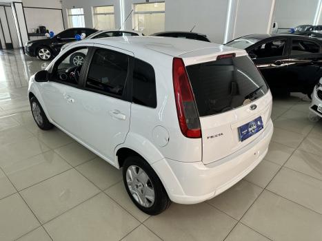 FORD Fiesta Hatch 1.6 4P ROCAM FLEX, Foto 4