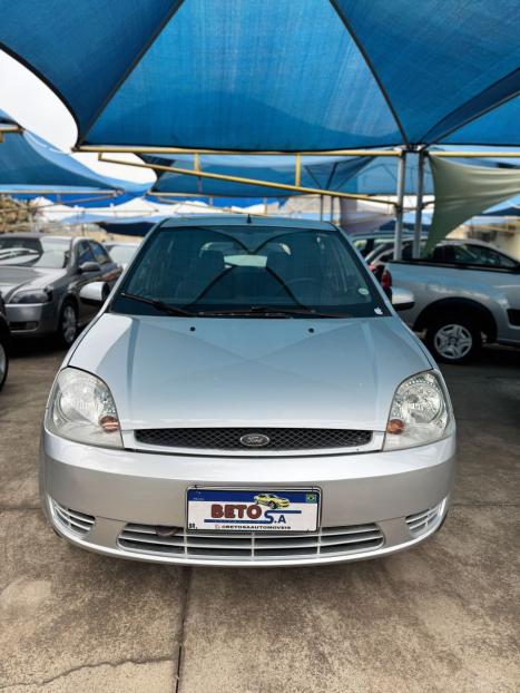 FORD Fiesta Hatch 1.0 4P, Foto 2
