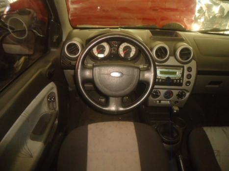 FORD Fiesta Hatch 1.6 4P FLEX, Foto 4
