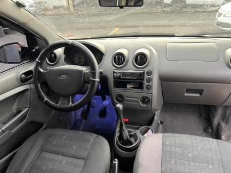 FORD Fiesta Hatch 1.0, Foto 4