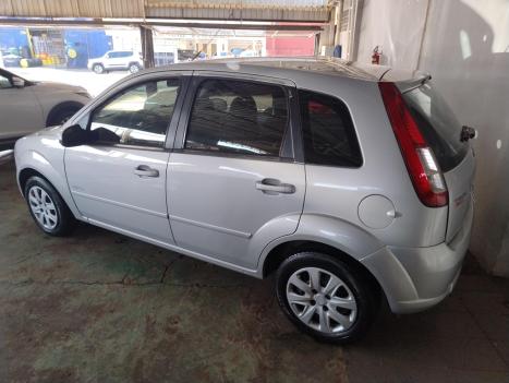 FORD Fiesta Hatch 1.6 4P FLEX, Foto 2