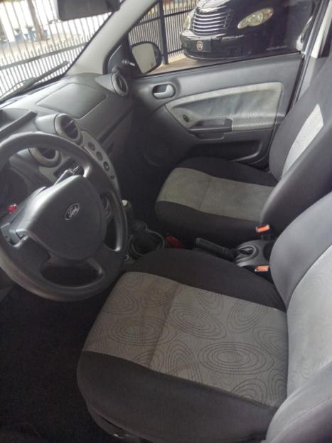 FORD Fiesta Sedan 1.6 4P ROCAM FLEX, Foto 6