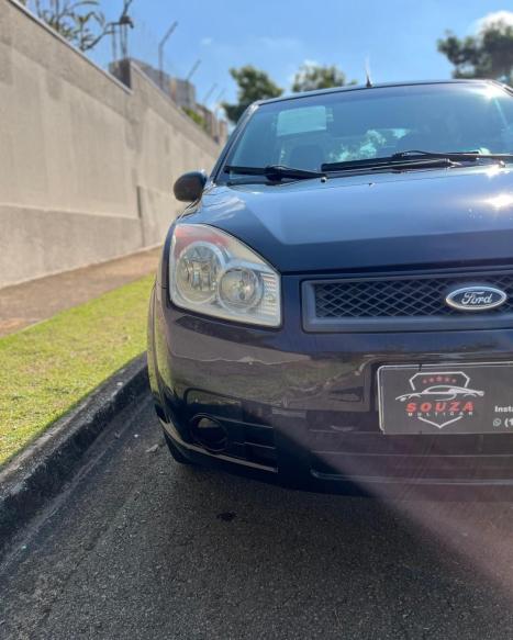 FORD Fiesta Sedan 1.6 4P FLEX, Foto 2