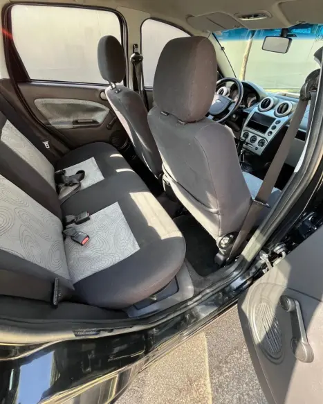 FORD Fiesta Sedan 1.6 4P FLEX, Foto 6