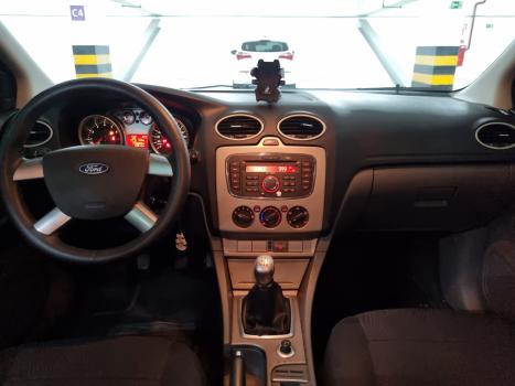 FORD Focus Hatch 1.6 4P FLEX GL, Foto 9