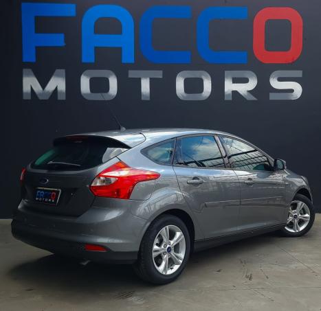 FORD Focus Hatch 1.6 16V 4P SE PLUS FLEX, Foto 5