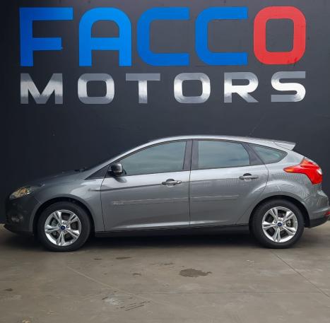 FORD Focus Hatch 1.6 16V 4P SE PLUS FLEX, Foto 8