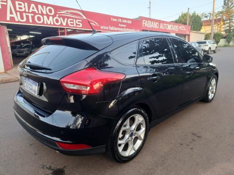 FORD Focus Hatch 1.6 16V 4P SE PLUS FLEX, Foto 4