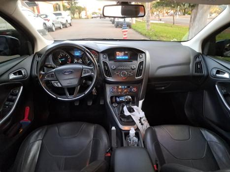 FORD Focus Hatch 1.6 16V 4P SE PLUS FLEX, Foto 10
