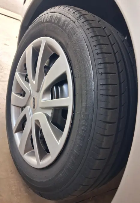 FORD Focus Hatch 1.6 4P, Foto 14
