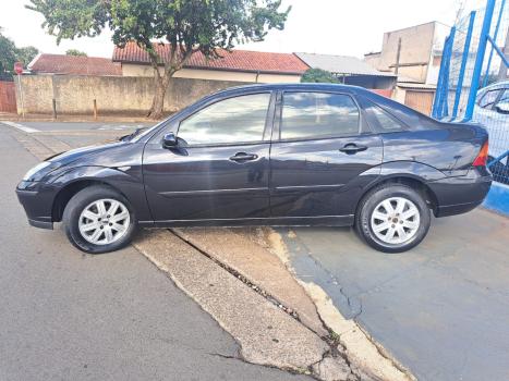 FORD Focus Hatch 1.6 16V 4P SE FLEX, Foto 4