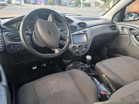 FORD Focus Hatch 1.6 16V 4P SE FLEX, Foto 9