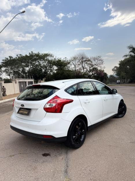 FORD Focus Hatch 1.6 16V 4P SE PLUS FLEX, Foto 6