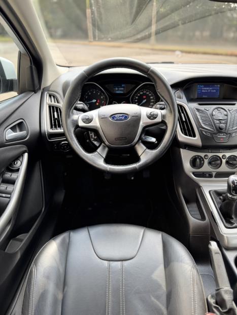 FORD Focus Hatch 1.6 16V 4P SE PLUS FLEX, Foto 15