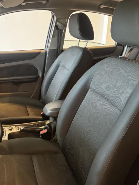 FORD Focus Hatch 1.6 16V 4P SE PLUS FLEX, Foto 5