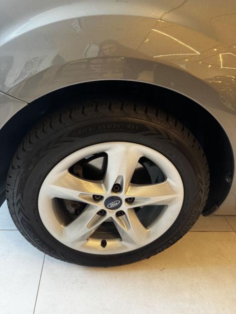 FORD Focus Hatch 1.6 16V 4P SE PLUS FLEX, Foto 11