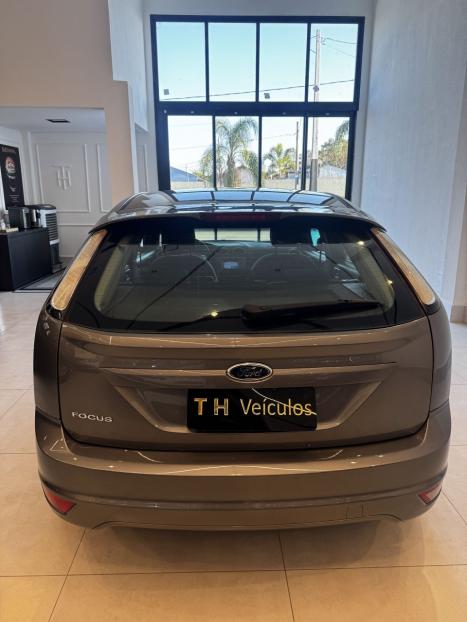 FORD Focus Hatch 1.6 16V 4P SE PLUS FLEX, Foto 14