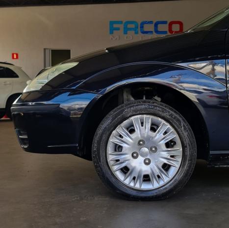 FORD Focus Hatch 1.6 16V 4P FLEX GL, Foto 3