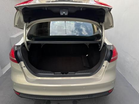 FORD Focus Sedan 2.0 16V 4P FLEX TITANIUM POWERSHIFT AUTOMTICO, Foto 6