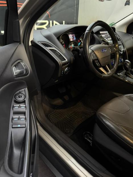 FORD Focus Sedan 2.0 16V 4P FLEX TITANIUM POWERSHIFT AUTOMTICO, Foto 10