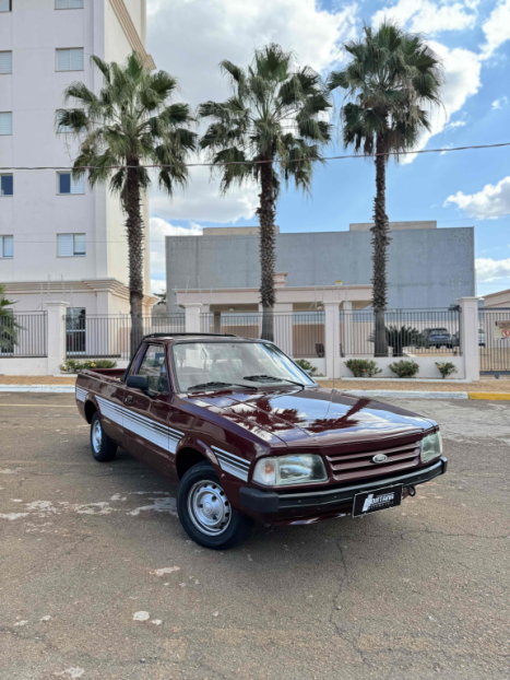 FORD Pampa 1.8 L, Foto 1