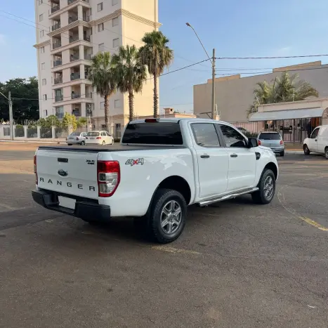 FORD Ranger 2.2 16V XLS DIESEL 4X4 CABINE DUPLA AUTOMÁTICO, Foto 3