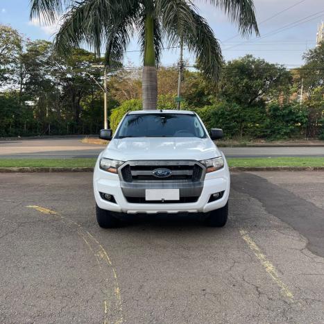 FORD Ranger 2.2 16V XLS DIESEL 4X4 CABINE DUPLA AUTOMTICO, Foto 4