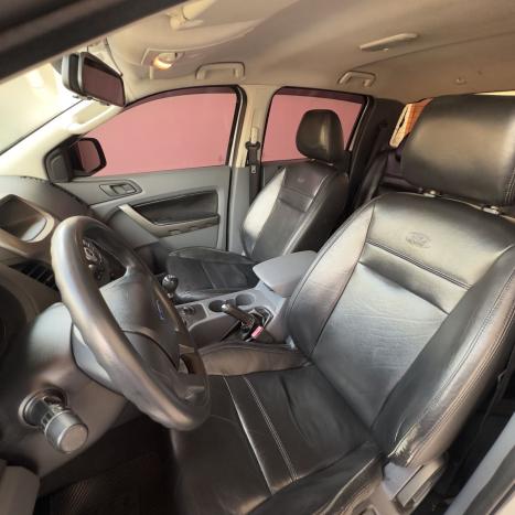 FORD Ranger 2.2 16V XLS DIESEL 4X4 CABINE DUPLA, Foto 12