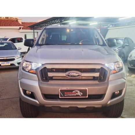 FORD Ranger 2.2 16V XLS DIESEL 4X4 CABINE DUPLA AUTOMTICO, Foto 3