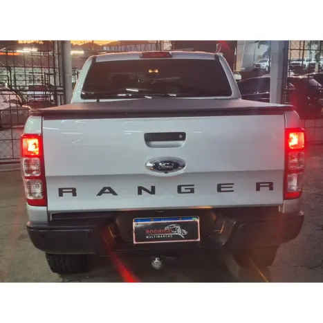 FORD Ranger 2.2 16V XLS DIESEL 4X4 CABINE DUPLA AUTOMTICO, Foto 6