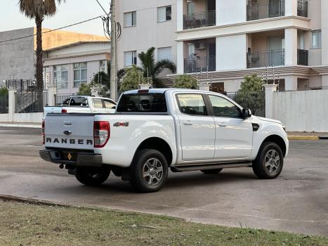 FORD Ranger 2.2 16V XLS DIESEL 4X4 CABINE DUPLA AUTOMTICO, Foto 2