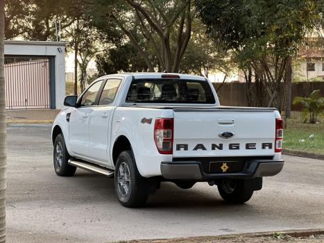FORD Ranger 2.2 16V XLS DIESEL 4X4 CABINE DUPLA AUTOMTICO, Foto 4