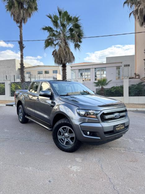FORD Ranger 2.2 16V XLS DIESEL 4X4 CABINE DUPLA AUTOMTICO, Foto 3