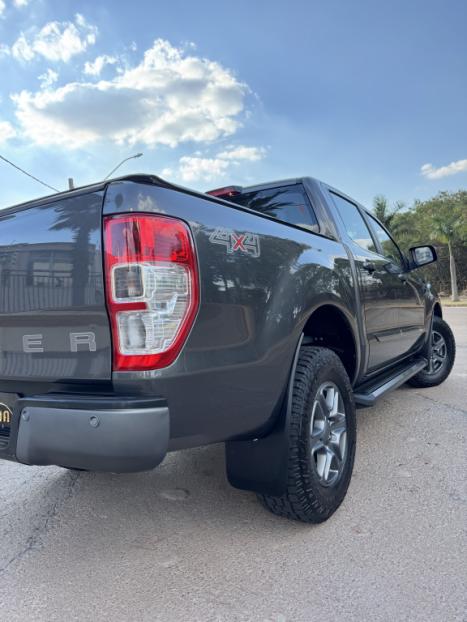 FORD Ranger 2.2 16V XLS DIESEL 4X4 CABINE DUPLA AUTOMTICO, Foto 10