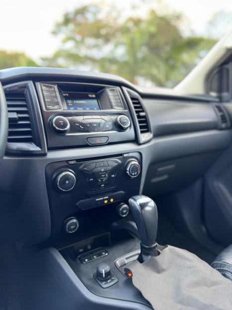 FORD Ranger 2.2 16V XLS DIESEL 4X4 CABINE DUPLA AUTOMTICO, Foto 12