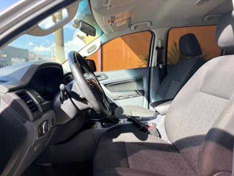 FORD Ranger 2.2 16V 4X4 XL DIESEL CABINE DUPLA, Foto 7