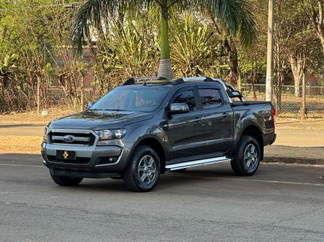 FORD Ranger 2.2 16V XLS DIESEL 4X4 CABINE DUPLA AUTOMTICO, Foto 3