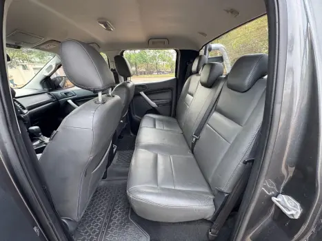 FORD Ranger 2.2 16V XLS DIESEL 4X4 CABINE DUPLA AUTOMTICO, Foto 9